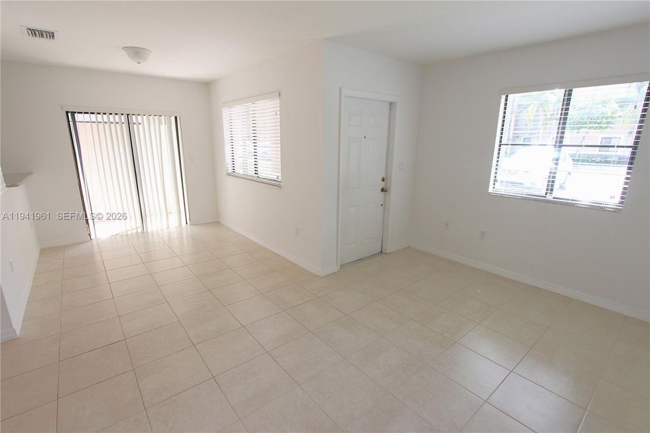 22821 SW 88 Pl, Unit 14-20, Cutler Bay, FL 33190 Photo