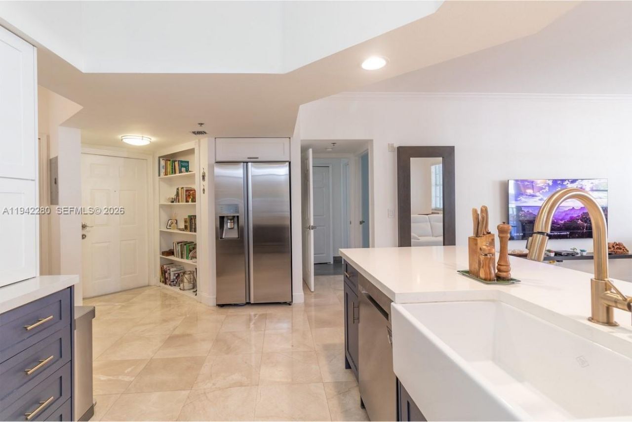 3165 NE 184th St, Unit 6206, Aventura, FL 33160 Photo