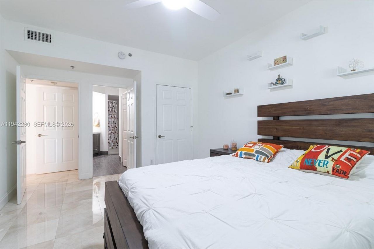 3165 NE 184th St, Unit 6206, Aventura, FL 33160 Photo