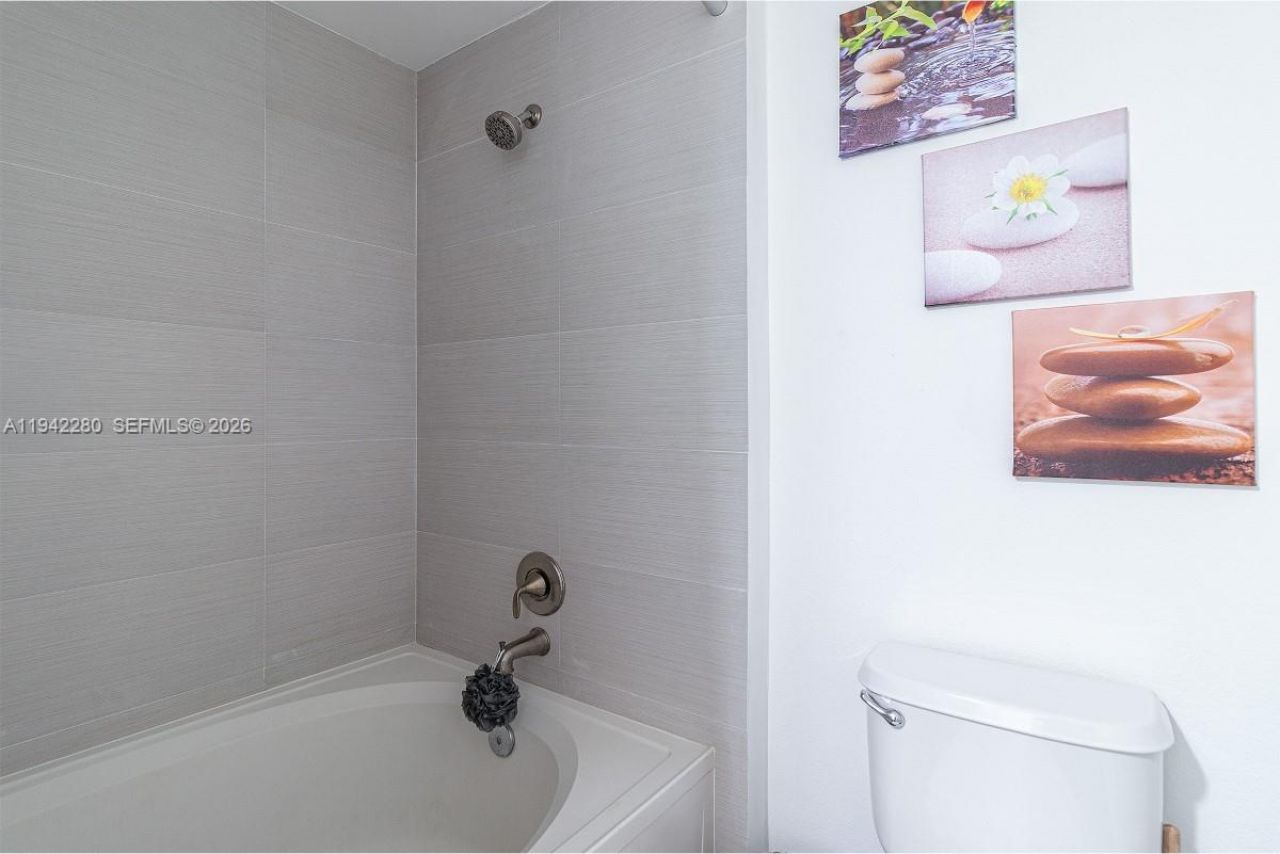 3165 NE 184th St, Unit 6206, Aventura, FL 33160 Photo