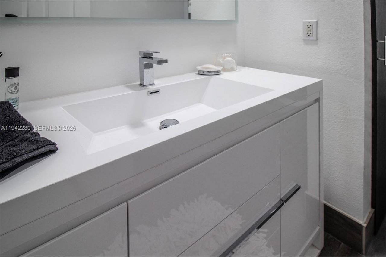 3165 NE 184th St, Unit 6206, Aventura, FL 33160 Photo