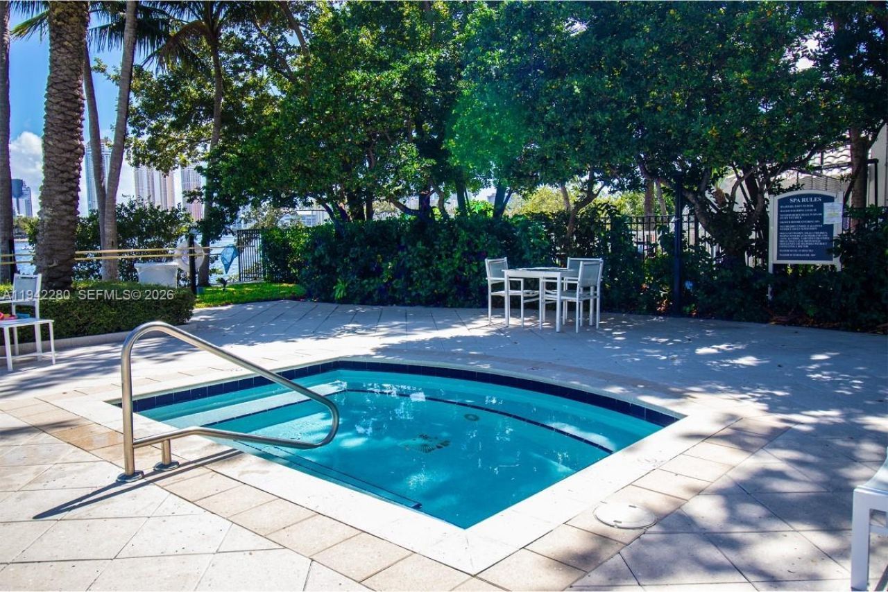 3165 NE 184th St, Unit 6206, Aventura, FL 33160 Photo