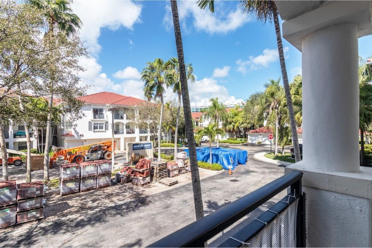 3165 NE 184th St, Unit 6206, Aventura, FL 33160 Photo