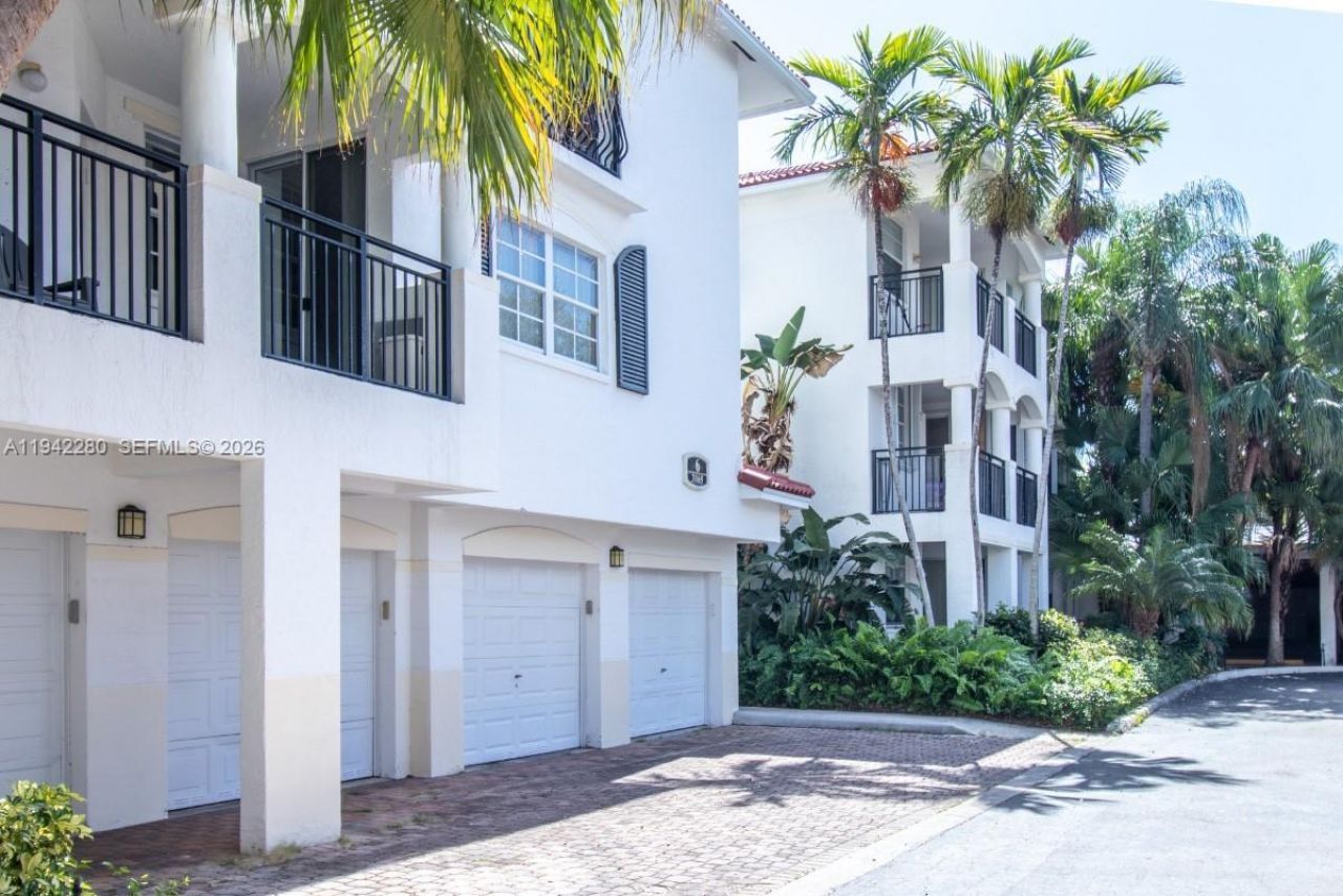 3165 NE 184th St, Unit 6206, Aventura, FL 33160 Photo