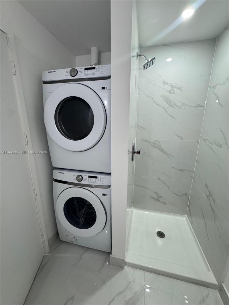 700 NE 24 , Unit 907, Miami, FL 33137 Photo