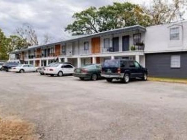 3171 Pleasant Valley Road, Mobile, AL 36606