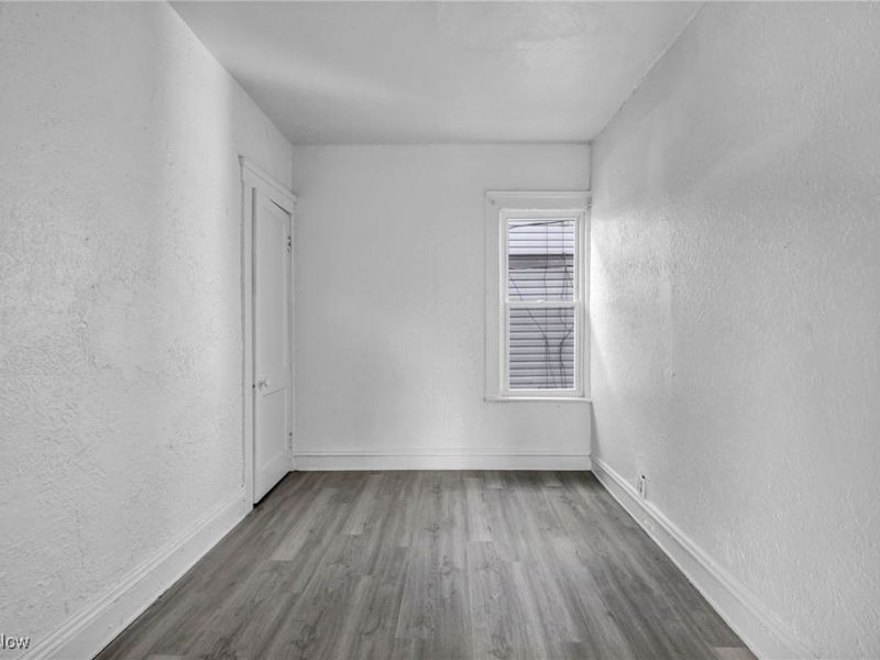 709 E 126th Street, Cleveland, OH 44108 Photo 33