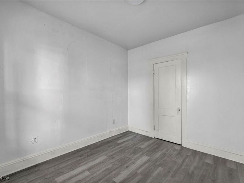 709 E 126th Street, Cleveland, OH 44108 Photo 35