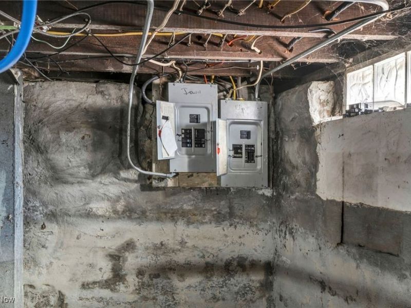 709 E 126th Street, Cleveland, OH 44108 Photo 43