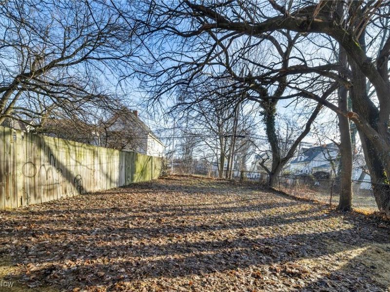 709 E 126th Street, Cleveland, OH 44108 Photo 47
