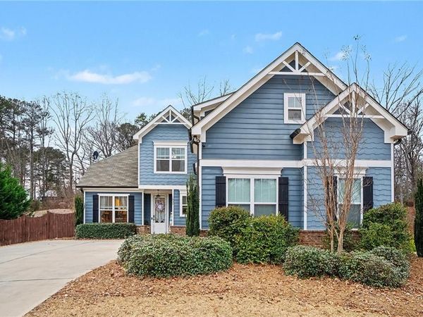 1835 Hidden Creek Drive, Hoschton, GA 30548