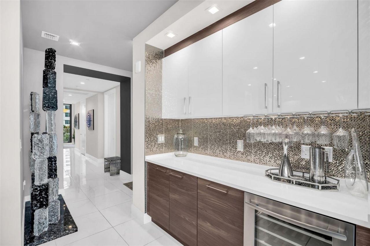 100 1st Avenue N, Unit 901, Saint Petersburg, FL 33701 Photo