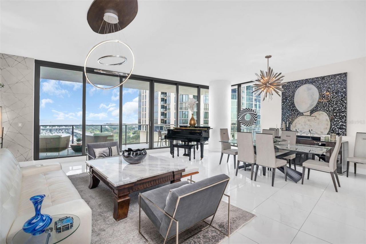 100 1st Avenue N, Unit 901, Saint Petersburg, FL 33701 Photo