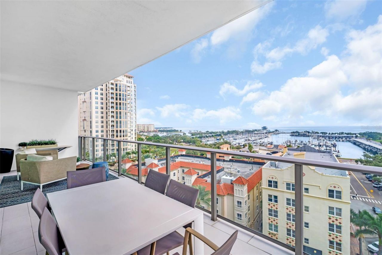 100 1st Avenue N, Unit 901, Saint Petersburg, FL 33701 Photo