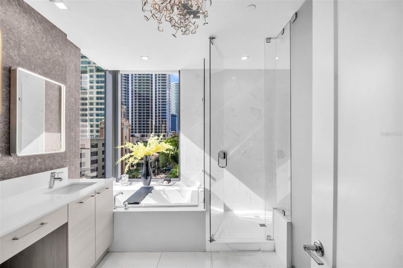 100 1st Avenue N, Unit 901, Saint Petersburg, FL 33701 Photo