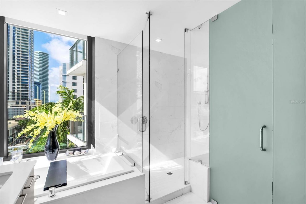 100 1st Avenue N, Unit 901, Saint Petersburg, FL 33701 Photo