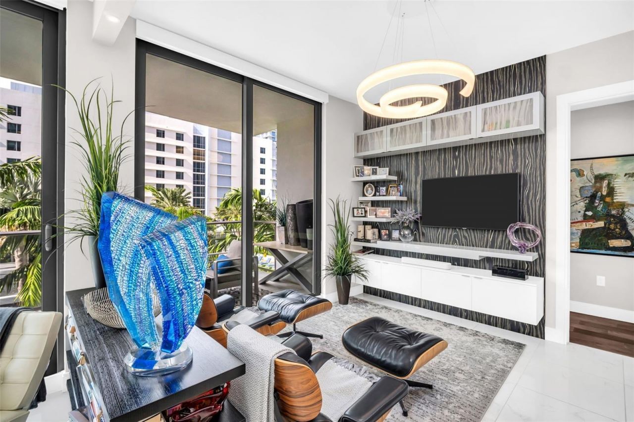 100 1st Avenue N, Unit 901, Saint Petersburg, FL 33701 Photo