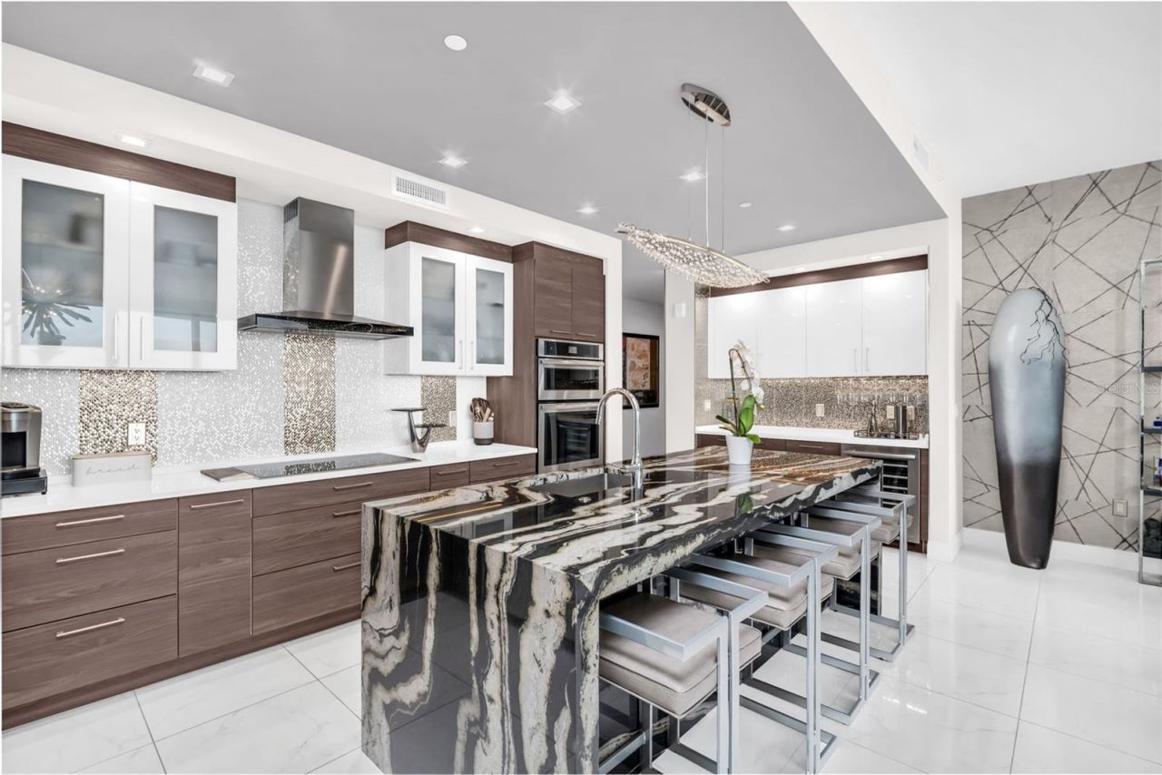 100 1st Avenue N, Unit 901, Saint Petersburg, FL 33701 Photo