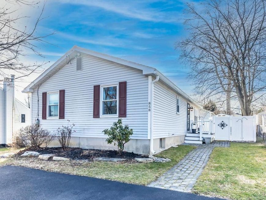 858 Avenue E, Unit E, Langhorne, PA 19047 Main Photo