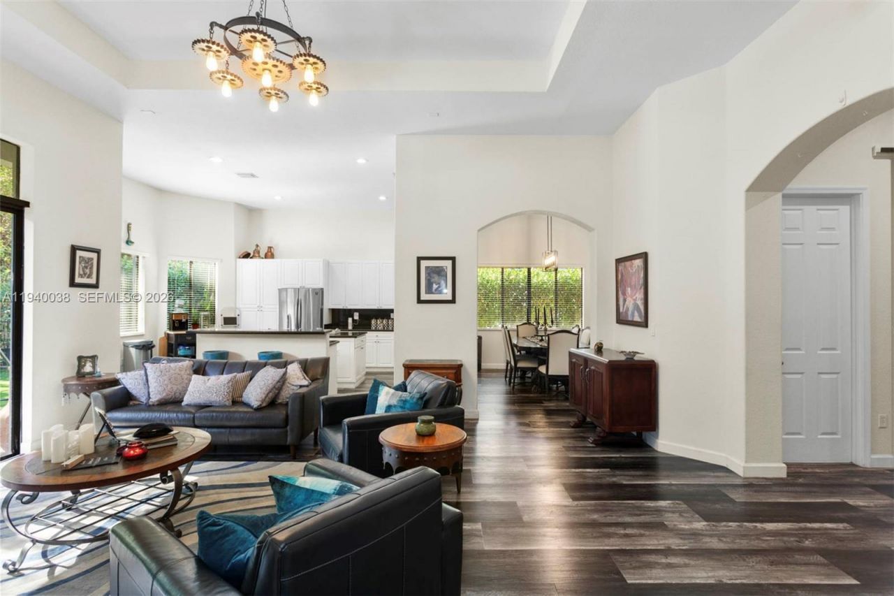 7666 SW 193rd Ln, Cutler Bay, FL 33157 Photo