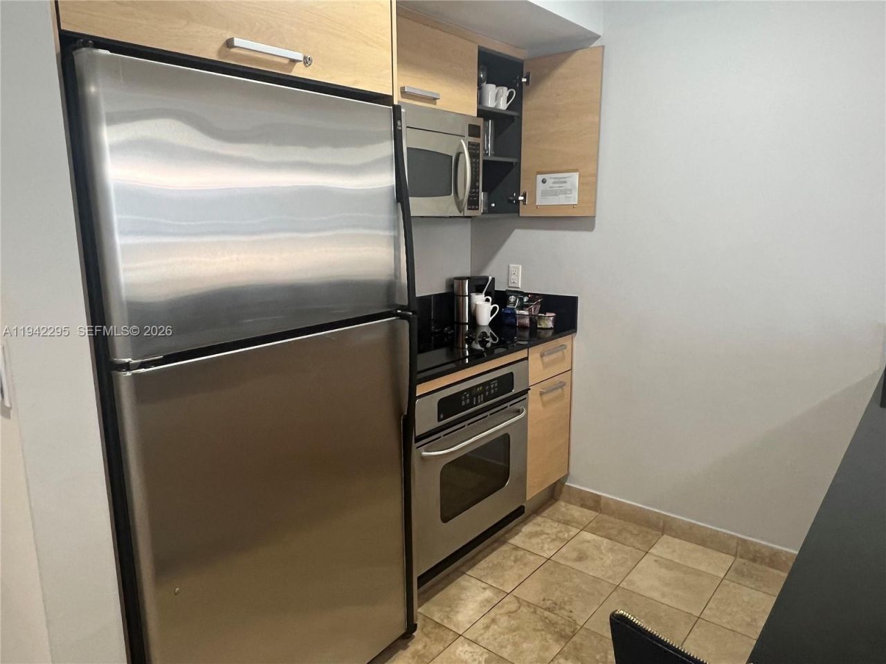 18683 Collins Ave, Unit 2510, Sunny Isles Beach, FL 33160 Photo