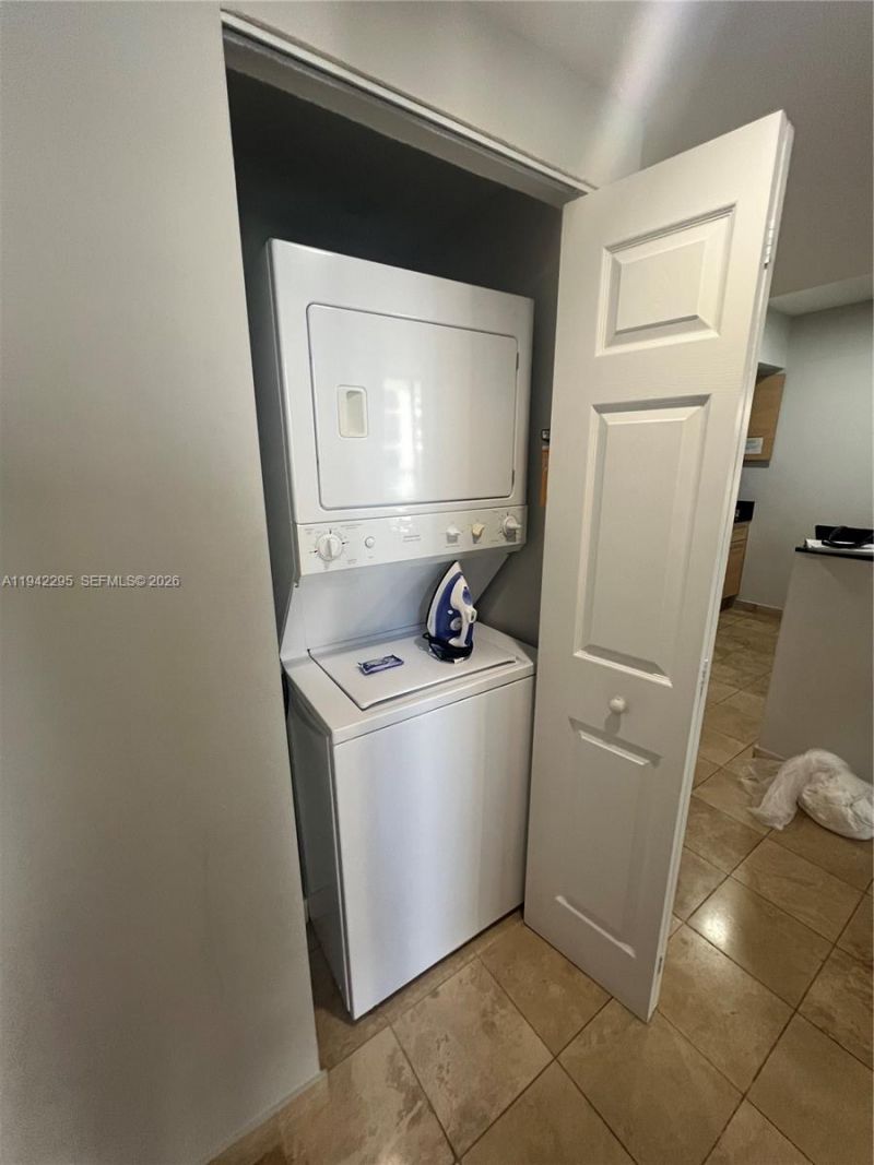 18683 Collins Ave, Unit 2510, Sunny Isles Beach, FL 33160 Photo