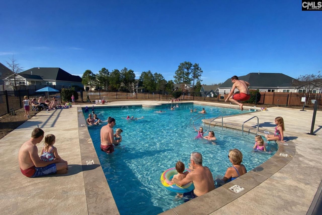 320 Switch Grass Court Photo 31