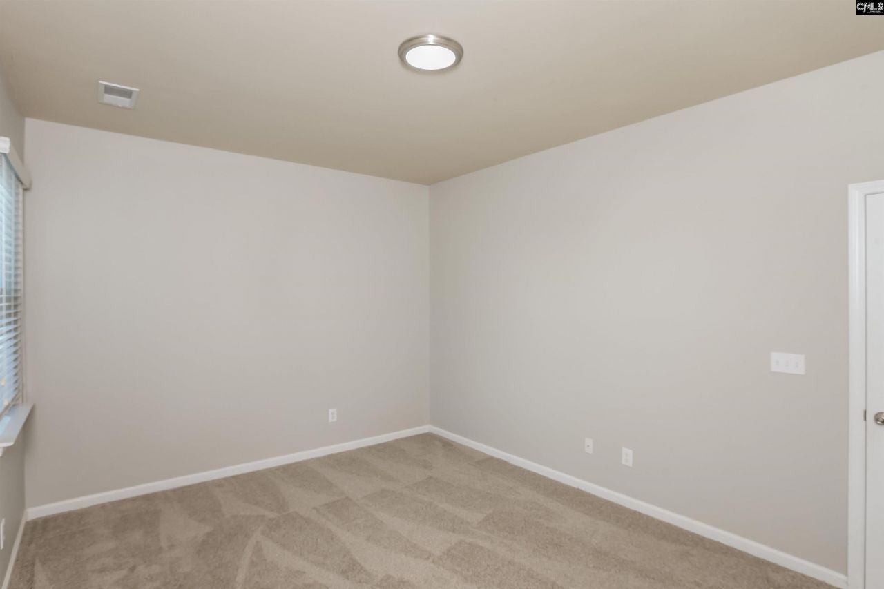 146 Whitton Court Photo 19