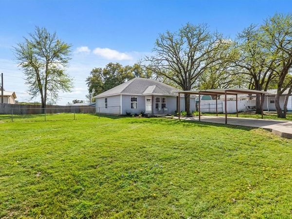 1813 Pioneer Road, Granbury, TX 76049