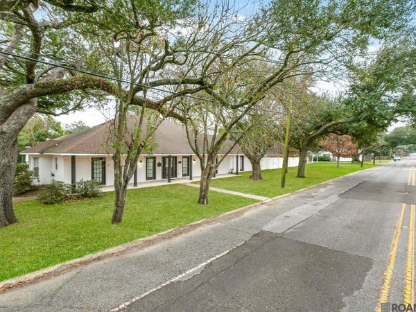 308 S Jefferson Ave, Port Allen, LA 70767