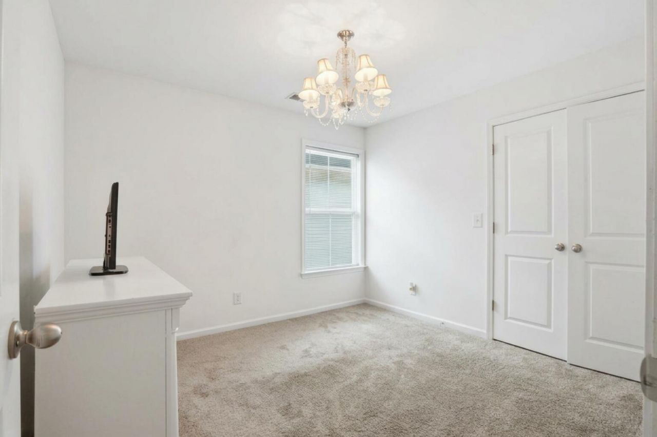 4902 W Liberty Park Circle Photo 13