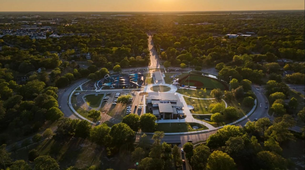 4902 W Liberty Park Circle Photo 24