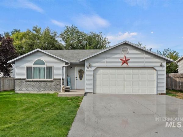 307 Quail Cove Cir, Fruitland, ID 83619