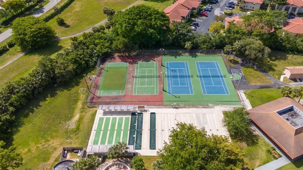 3120 Holiday Springs Boulevard, Unit 106, Margate, FL 33063 Photo