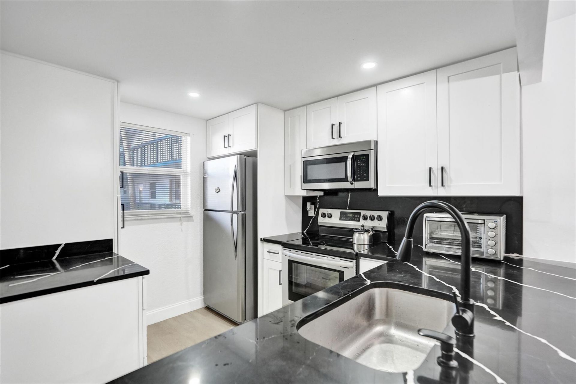 3120 Holiday Springs Boulevard, Unit 106, Margate, FL 33063 Photo