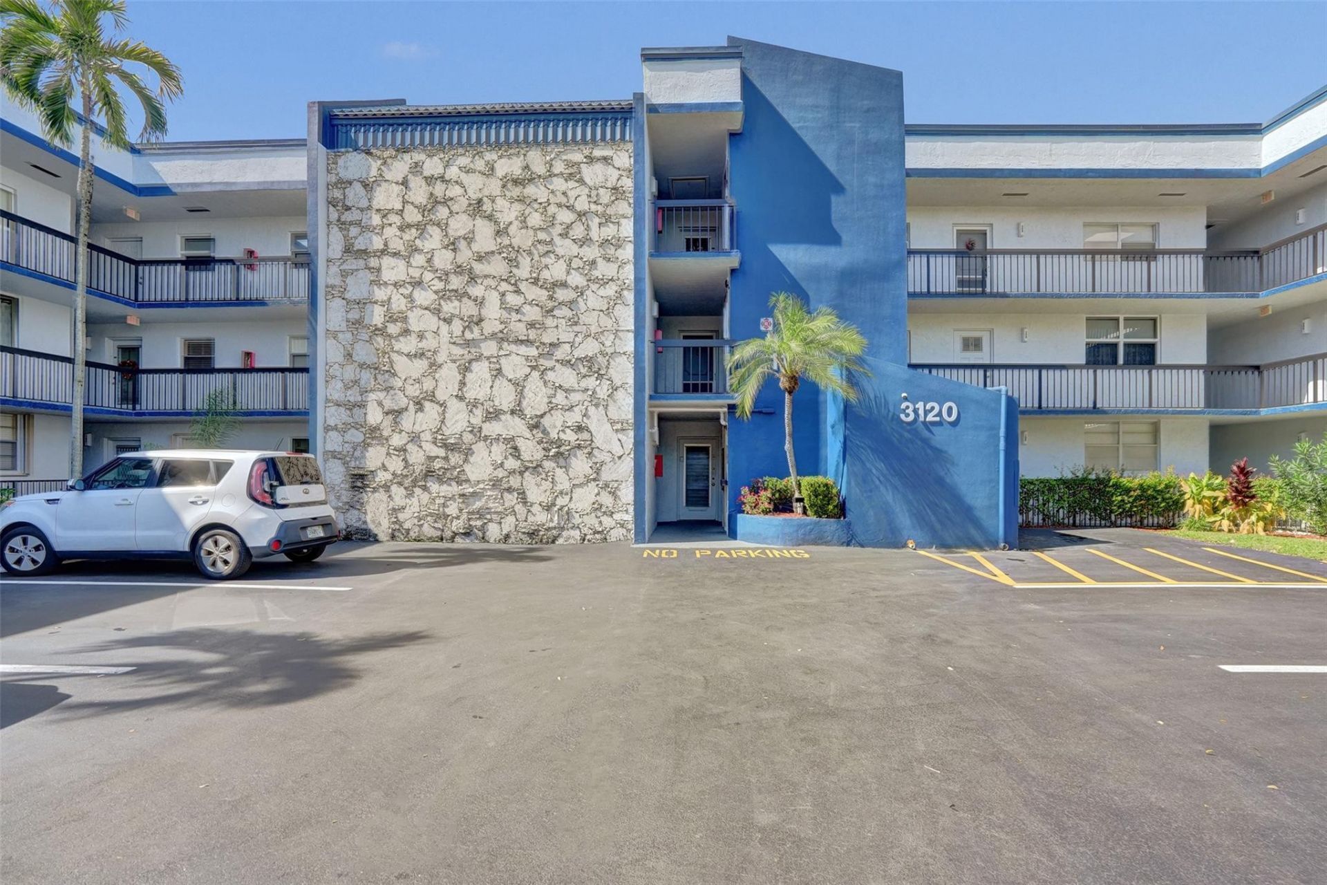 3120 Holiday Springs Boulevard, Unit 106, Margate, FL 33063 Photo