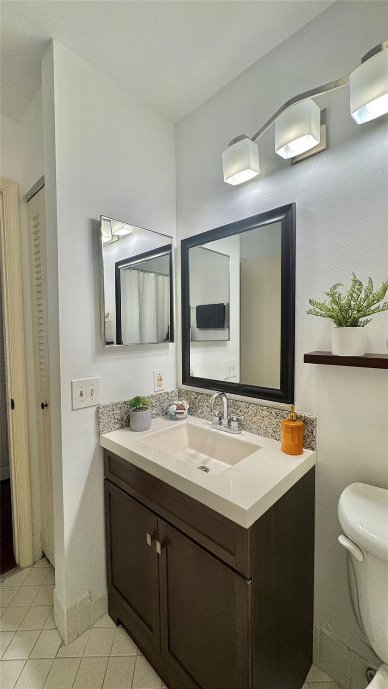 8090 Ambach Way, Unit 13-B, Hypoluxo, FL 33462 Photo