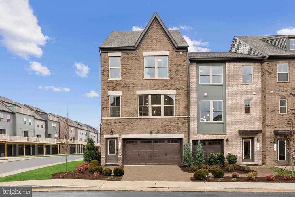 3463 Saint Robin Lane, Bowie, MD 20716 Main Photo