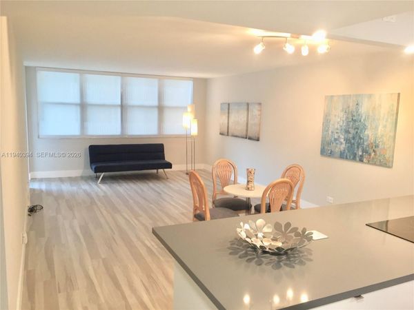 6039 Collins Ave, Unit 509, Miami Beach, FL 33140