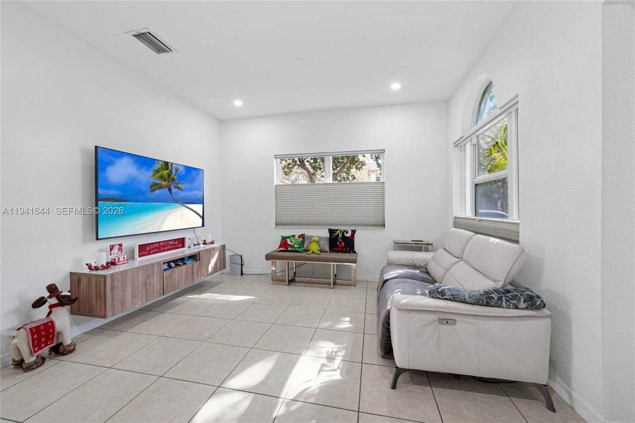 12763 SW 50th St, Miramar, FL 33027 Photo