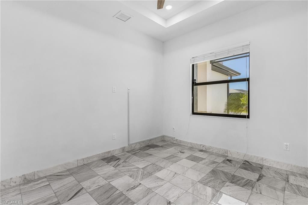 509 NE 5th Ter, Cape Coral, FL 33909 Photo