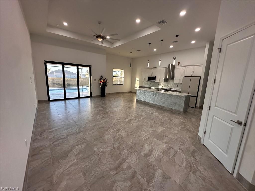 509 NE 5th Ter, Cape Coral, FL 33909 Photo