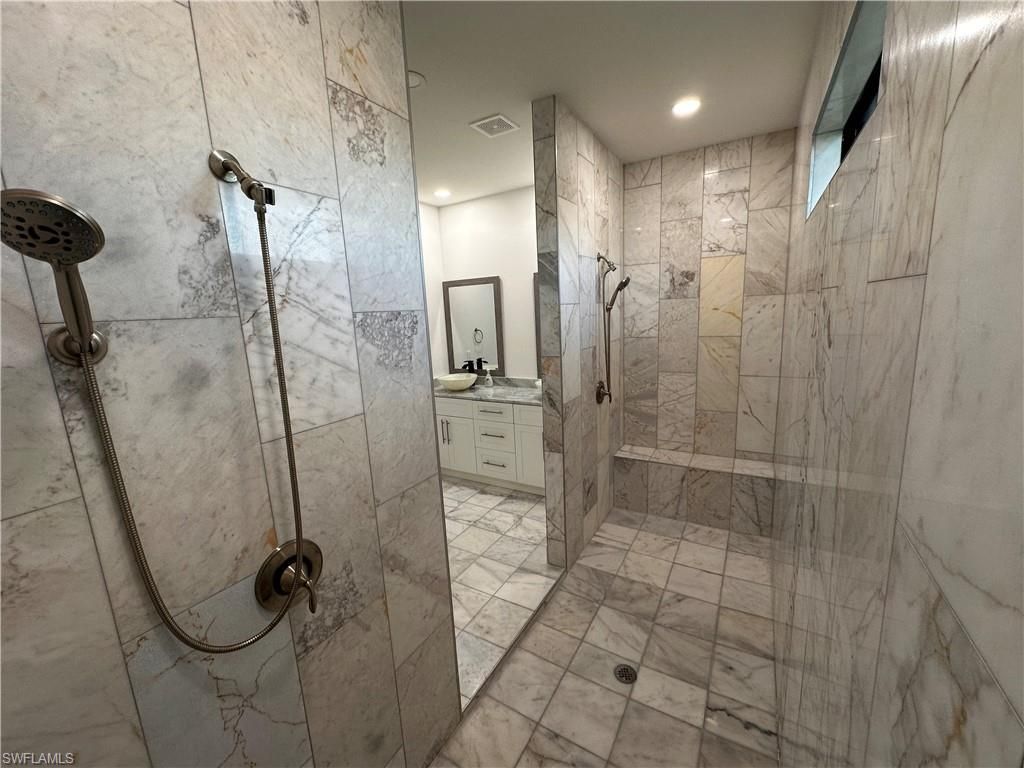 509 NE 5th Ter, Cape Coral, FL 33909 Photo