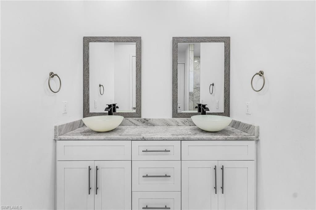 509 NE 5th Ter, Cape Coral, FL 33909 Photo