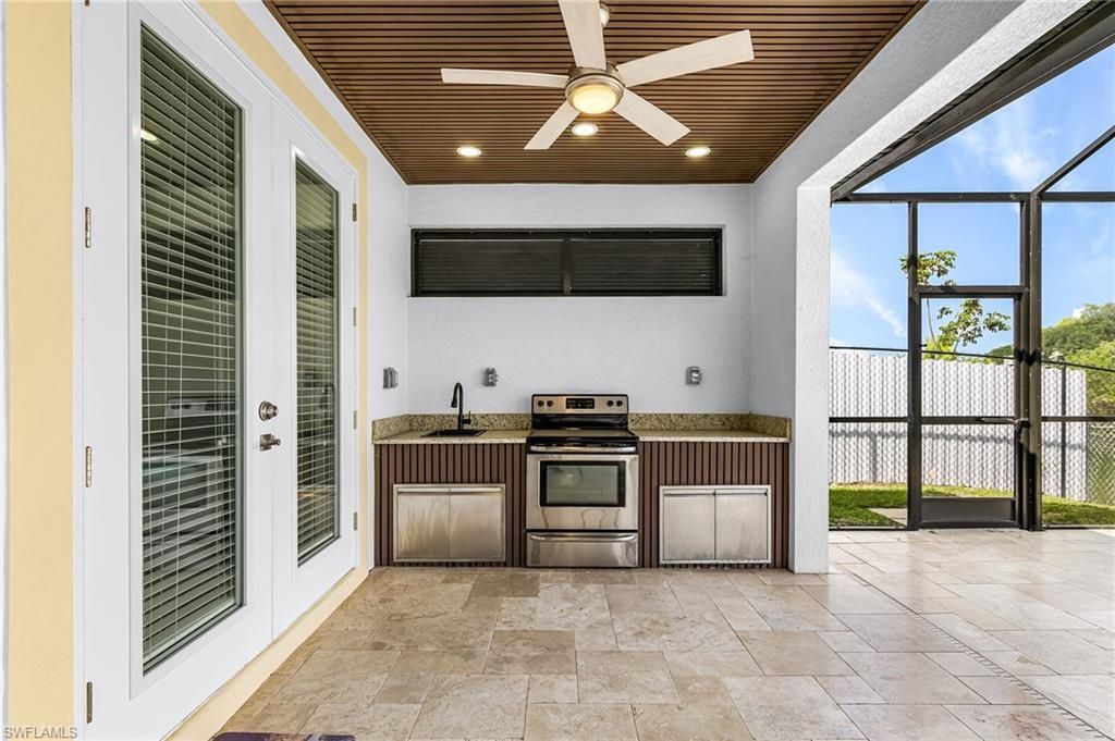 509 NE 5th Ter, Cape Coral, FL 33909 Photo
