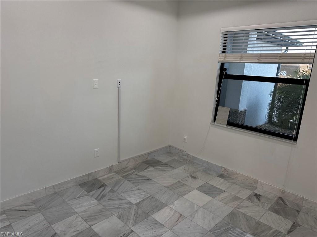 509 NE 5th Ter, Cape Coral, FL 33909 Photo