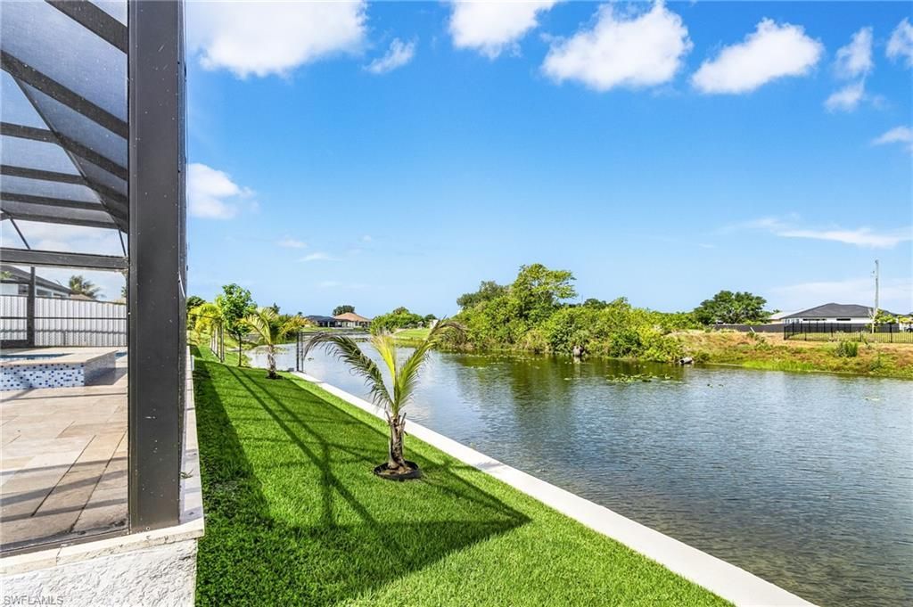 509 NE 5th Ter, Cape Coral, FL 33909 Photo