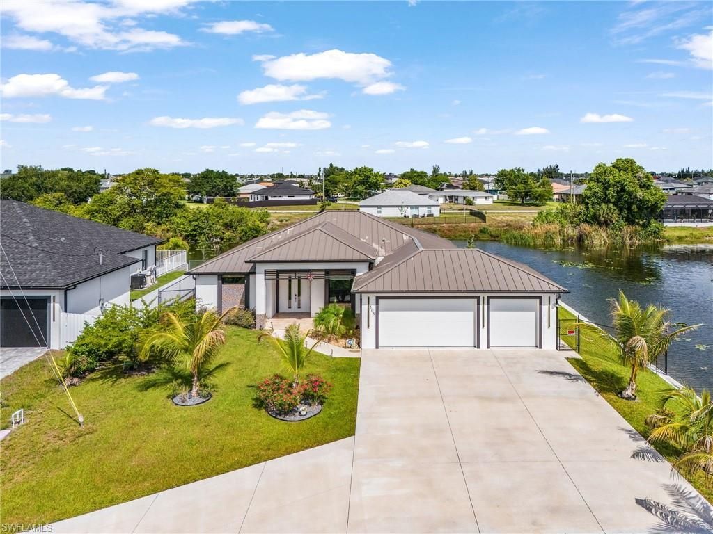 509 NE 5th Ter, Cape Coral, FL 33909 Photo