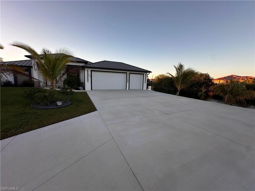 509 NE 5th Ter, Cape Coral, FL 33909 Photo