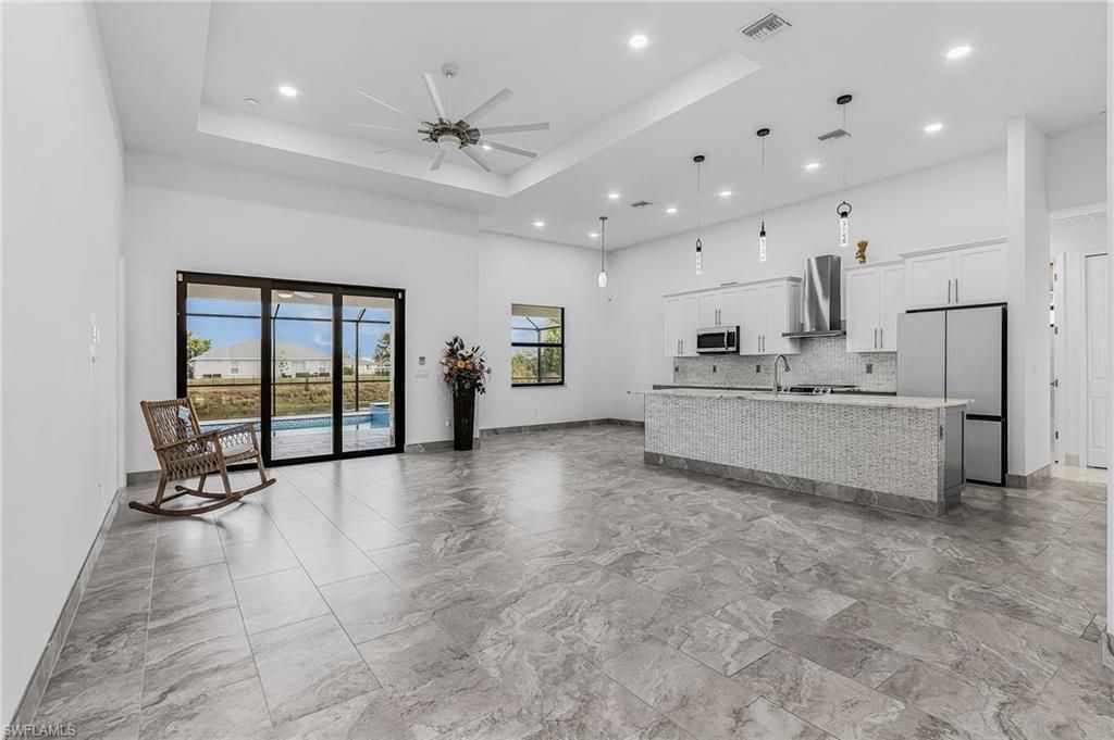 509 NE 5th Ter, Cape Coral, FL 33909 Photo